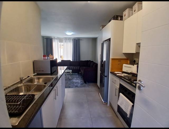 2 BEDROOM TOWNHOUSE FOR SALE IN ALBEMARLE